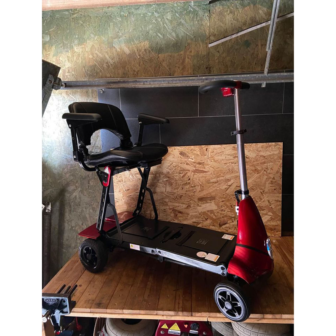 ultra lightweight folding mobility scooter