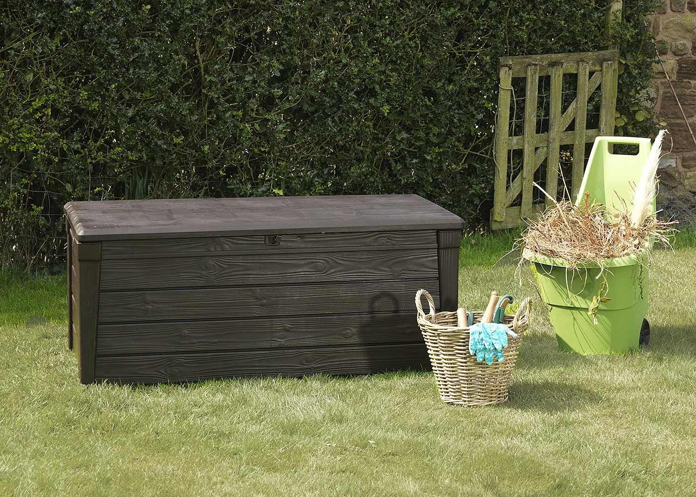 【Storage Shed】Keter Brightwood 120 Gallon Large Elegant Resin Water Resistant Lockable Deck Box